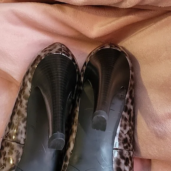 SOLD. Franco Sarto leopard heels - Picture 4 of 5
